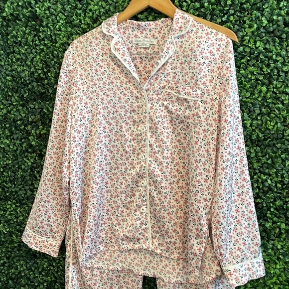Vera Bradley
Floral Long Sleeve Button Front Pajama Set M - Picture 7 of 15